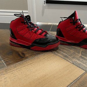 Kid's Air Jordan Max Aura GS 'University - Boys Size 5